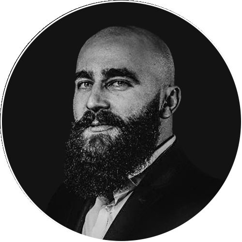 ALEXANDRU : Fondator x CEO